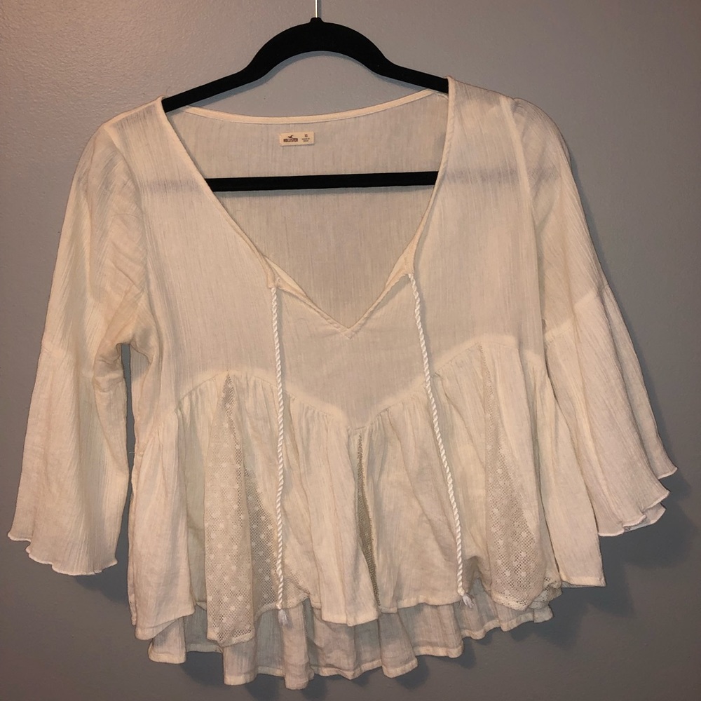 hollister cropped sleeve blouse